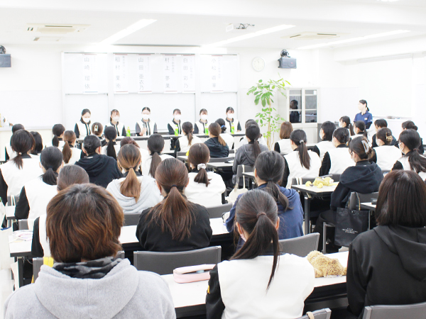 ☆就職活動報告会☆